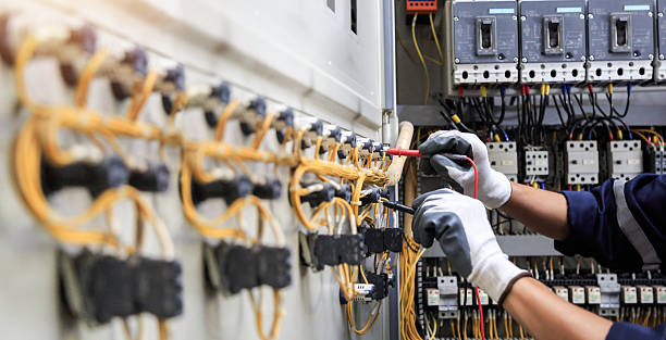 Professional Generator Installation technician working in New Port Richey East, FL